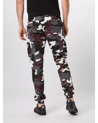 dunkelrote Camouflage Cargohose von Urban Classics