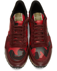 dunkelrote Camouflage Segeltuch niedrige Sneakers von Valentino