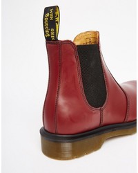 dunkelrote Chelsea Boots von Dr. Martens