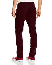 dunkelrote Chinohose von Wrangler