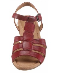 dunkelrote flache Sandalen aus Leder von Gabor