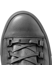 dunkelrote hohe Sneakers aus Leder von Balenciaga