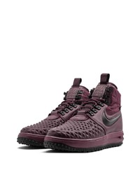 dunkelrote hohe Sneakers aus Leder von Nike