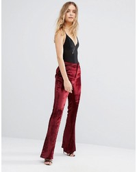 dunkelrote Hose von The Jetset Diaries