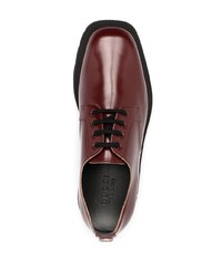 dunkelrote klobige Leder Derby Schuhe von Gucci