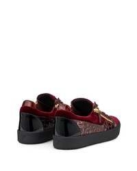 dunkelrote Leder niedrige Sneakers mit Leopardenmuster von Giuseppe Zanotti