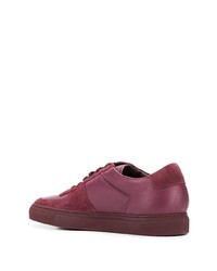 dunkelrote Leder niedrige Sneakers von Common Projects