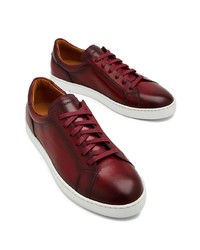 dunkelrote Leder niedrige Sneakers von Magnanni