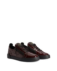 dunkelrote Leder niedrige Sneakers von Giuseppe Zanotti