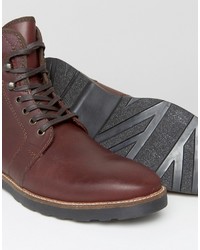 dunkelrote Lederstiefel von Asos