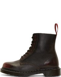 dunkelrote Lederstiefel von Dr. Martens