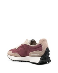 dunkelrote niedrige Sneakers von New Balance