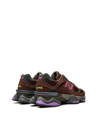 dunkelrote niedrige Sneakers von New Balance