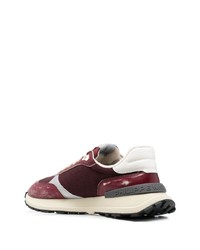 dunkelrote niedrige Sneakers von Philippe Model Paris