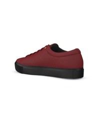 dunkelrote niedrige Sneakers von Swear