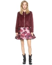 dunkelrote Pelzjacke von Giambattista Valli