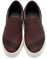 dunkelrote Segeltuch niedrige Sneakers von Burberry