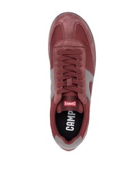 dunkelrote Segeltuch niedrige Sneakers von Camper