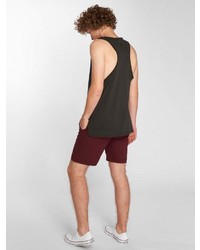 dunkelrote Shorts von Just Rhyse