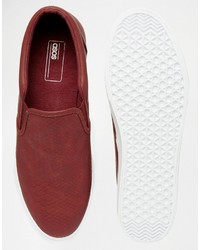 dunkelrote Slip-On Sneakers aus Wildleder mit Schlangenmuster von Asos