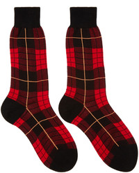 dunkelrote Socken mit Schottenmuster