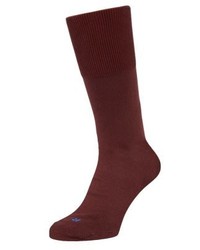 dunkelrote Socken von Falke