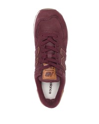 dunkelrote Sportschuhe von New Balance