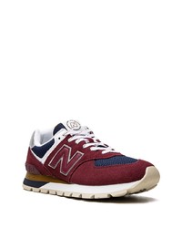 dunkelrote Sportschuhe von New Balance