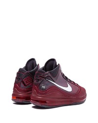 dunkelrote Sportschuhe von Nike