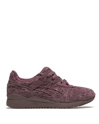 dunkelrote Sportschuhe von Asics