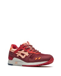 dunkelrote Sportschuhe von Asics