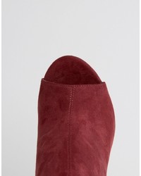 dunkelrote Stiefel von Asos