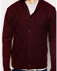 dunkelrote Strickjacke