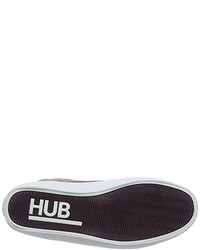 dunkelrote Turnschuhe von Hub