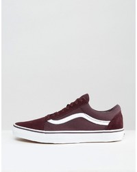 dunkelrote Turnschuhe von Vans