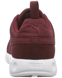 dunkelrote Turnschuhe von Puma