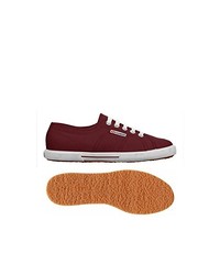 dunkelrote Turnschuhe von Superga