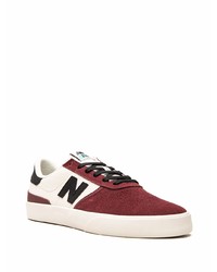 dunkelrote Wildleder niedrige Sneakers von New Balance