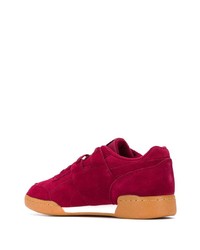 dunkelrote Wildleder niedrige Sneakers von Reebok