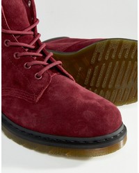 dunkelrote Wildlederstiefel von Dr. Martens