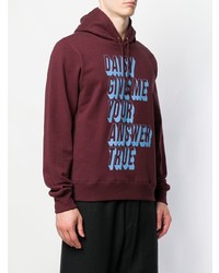 dunkelroter bedruckter Pullover mit einem Kapuze von Undercover