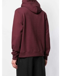 dunkelroter bedruckter Pullover mit einem Kapuze von Undercover