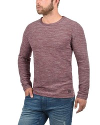 dunkelroter horizontal gestreifter Pullover mit einem Rundhalsausschnitt von Produkt