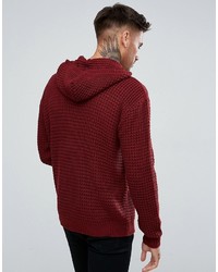 dunkelroter Pullover mit einem Kapuze