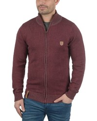 dunkelroter Pullover mit einem Reißverschluß von INDICODE