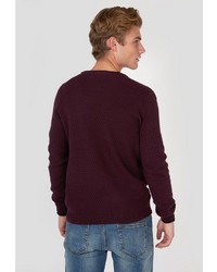 dunkelroter Pullover mit einem Rundhalsausschnitt von Funky Buddha