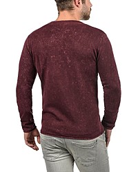 dunkelroter Pullover mit einem Rundhalsausschnitt von Solid