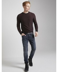 dunkelroter Pullover mit einem Rundhalsausschnitt von Tom Tailor Denim