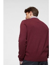 dunkelroter Pullover mit einem V-Ausschnitt von LERROS