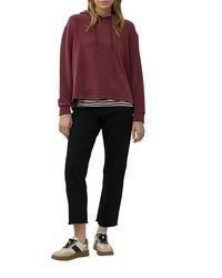 dunkelroter Pullover mit einer Kapuze von s.Oliver
